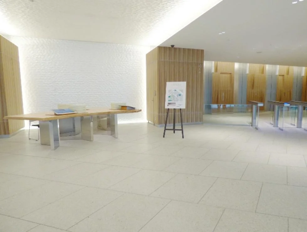 TRI SEVEN ROPPONGI 7 ビルエントランス 7
