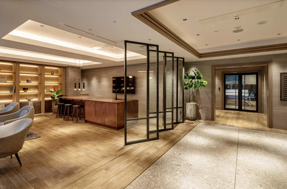 +SHIFT NOGIZAKA - 画像1