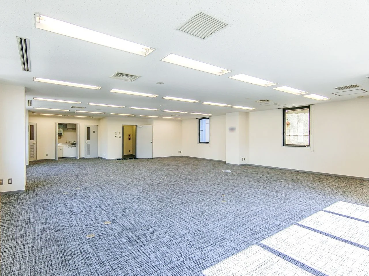 芝前川ビル 4 執務室 16