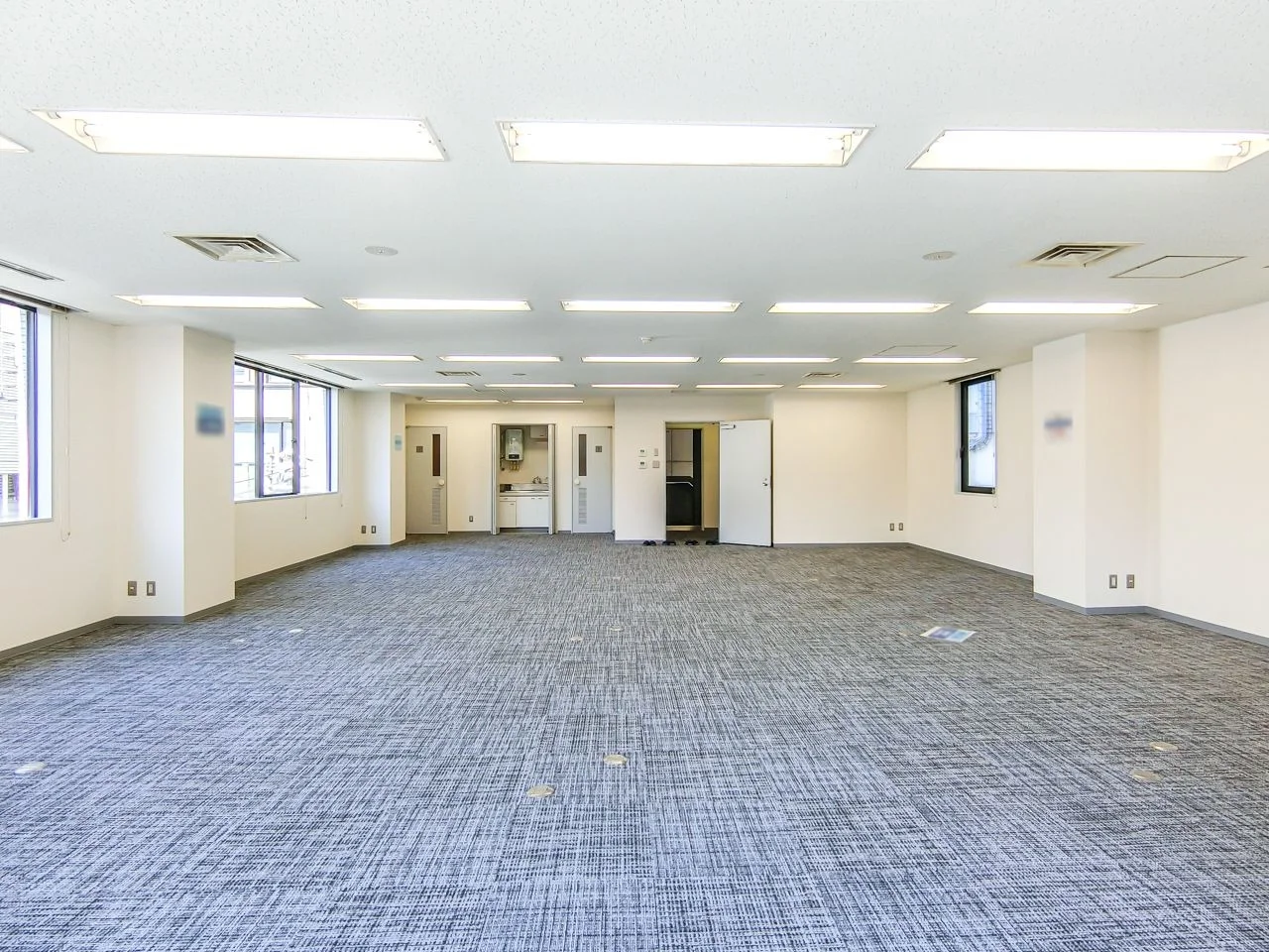 芝前川ビル 4 執務室 17