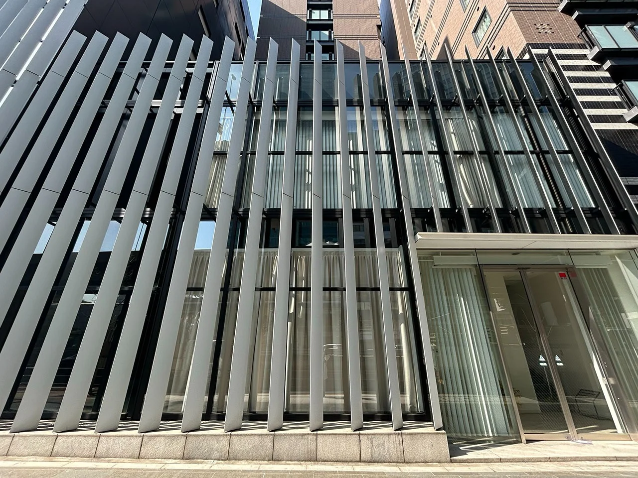 六本木DスクエアANNEX 2 オフィスビル外観 2