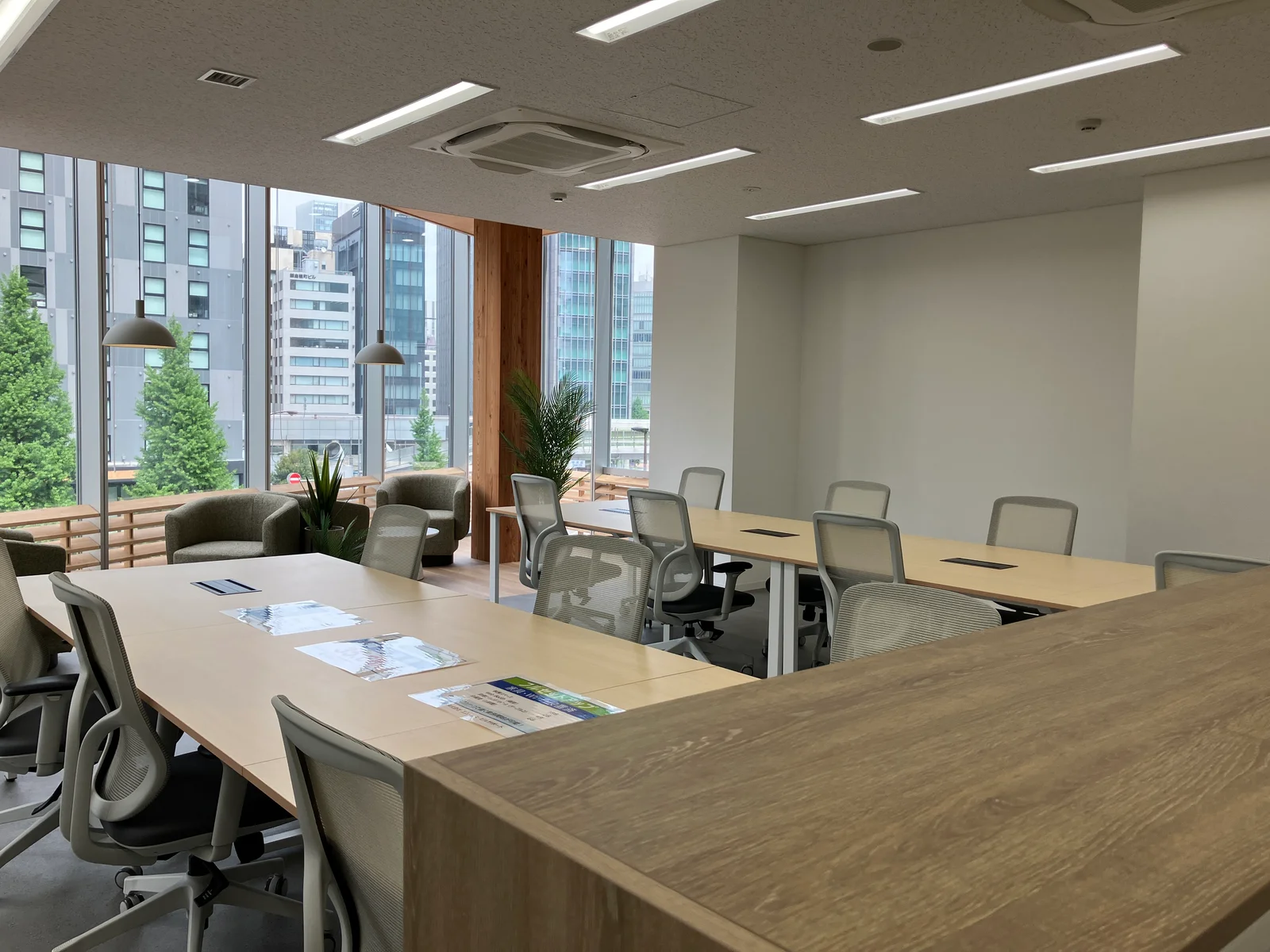 ATRIUM東新橋 3 会議室 8