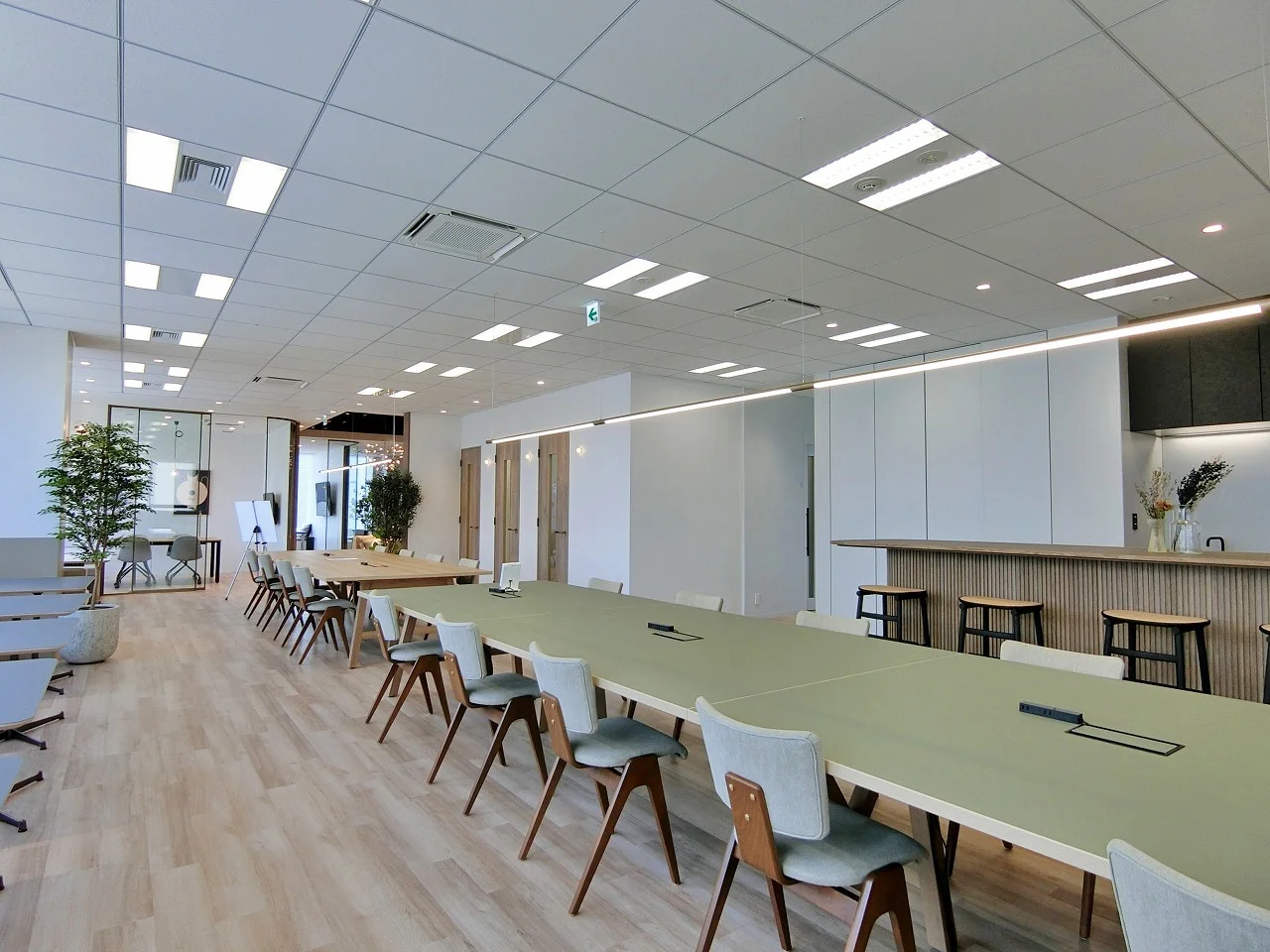 浜松町PREX 8 執務室 19