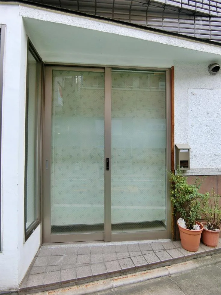 岸テナント 1 エントランス 3