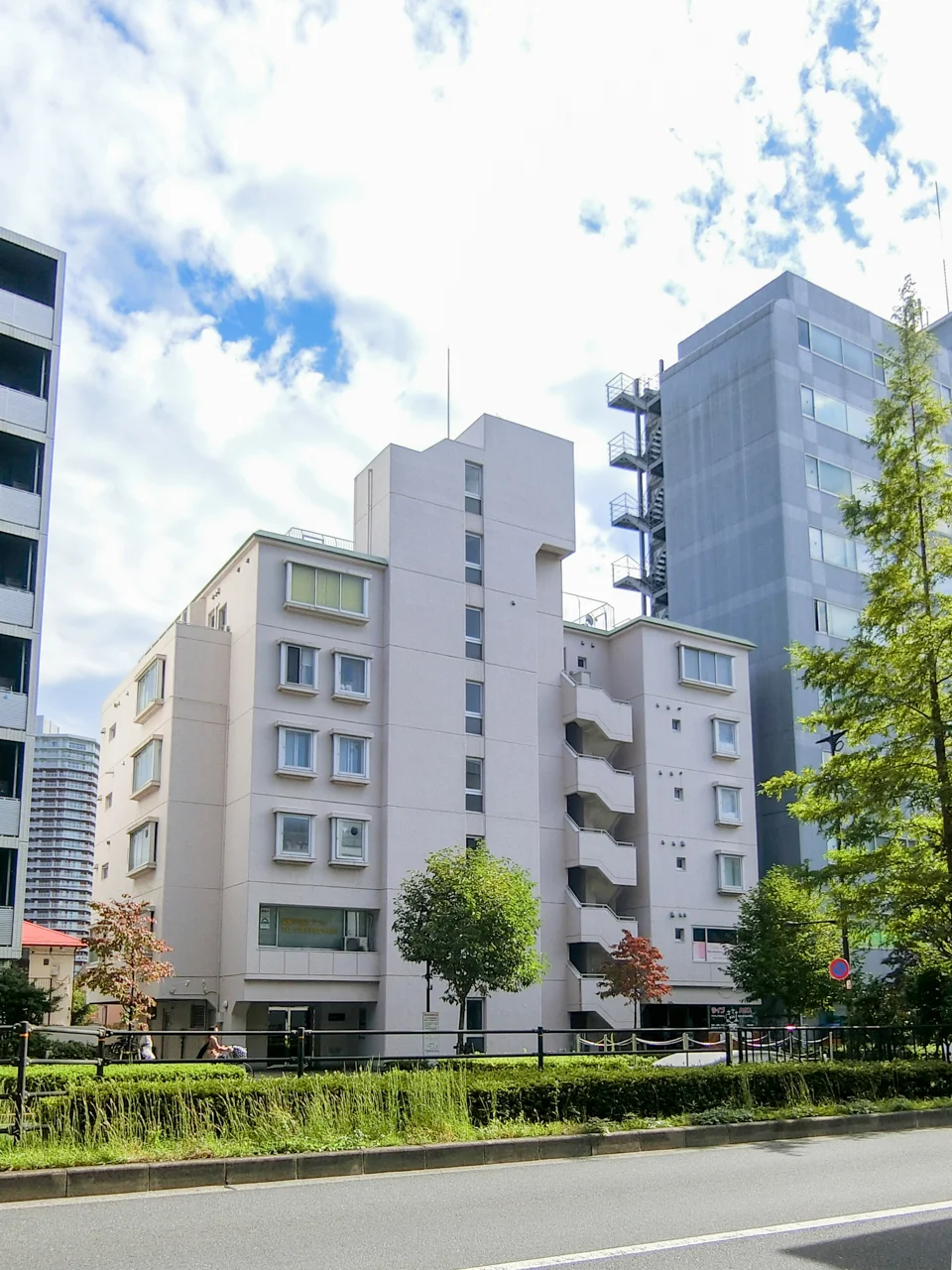 山手ビル 1 外観 2