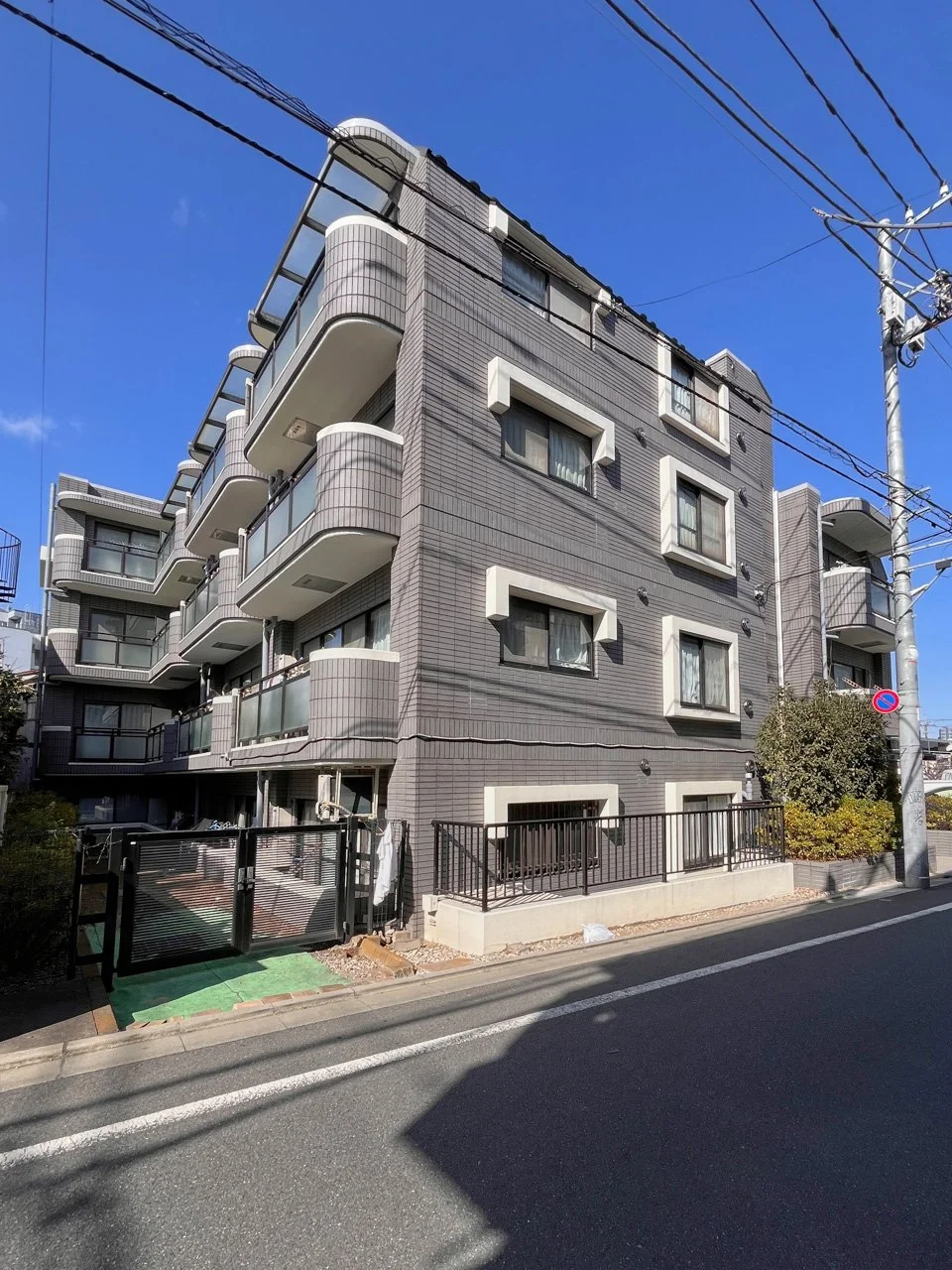 シルクガーデン南台 B1 外観 1