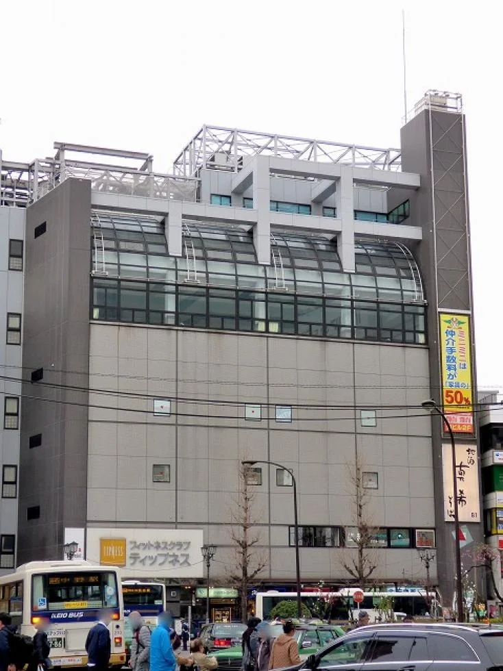 ノイビル 7 外観 1