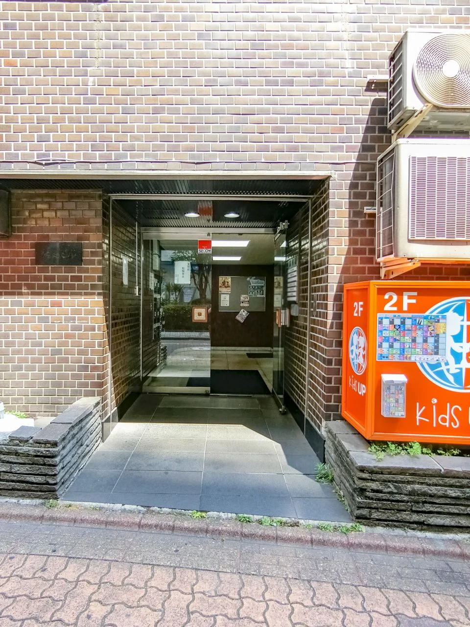 秋元ビル 5 エントランス 3