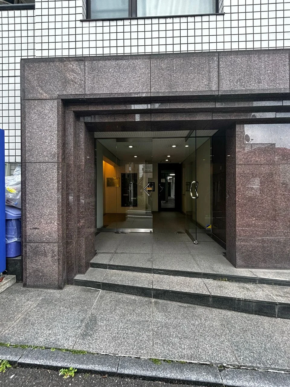 メゾンSAKAEアベニュー三軒茶屋 1 エントランス 3