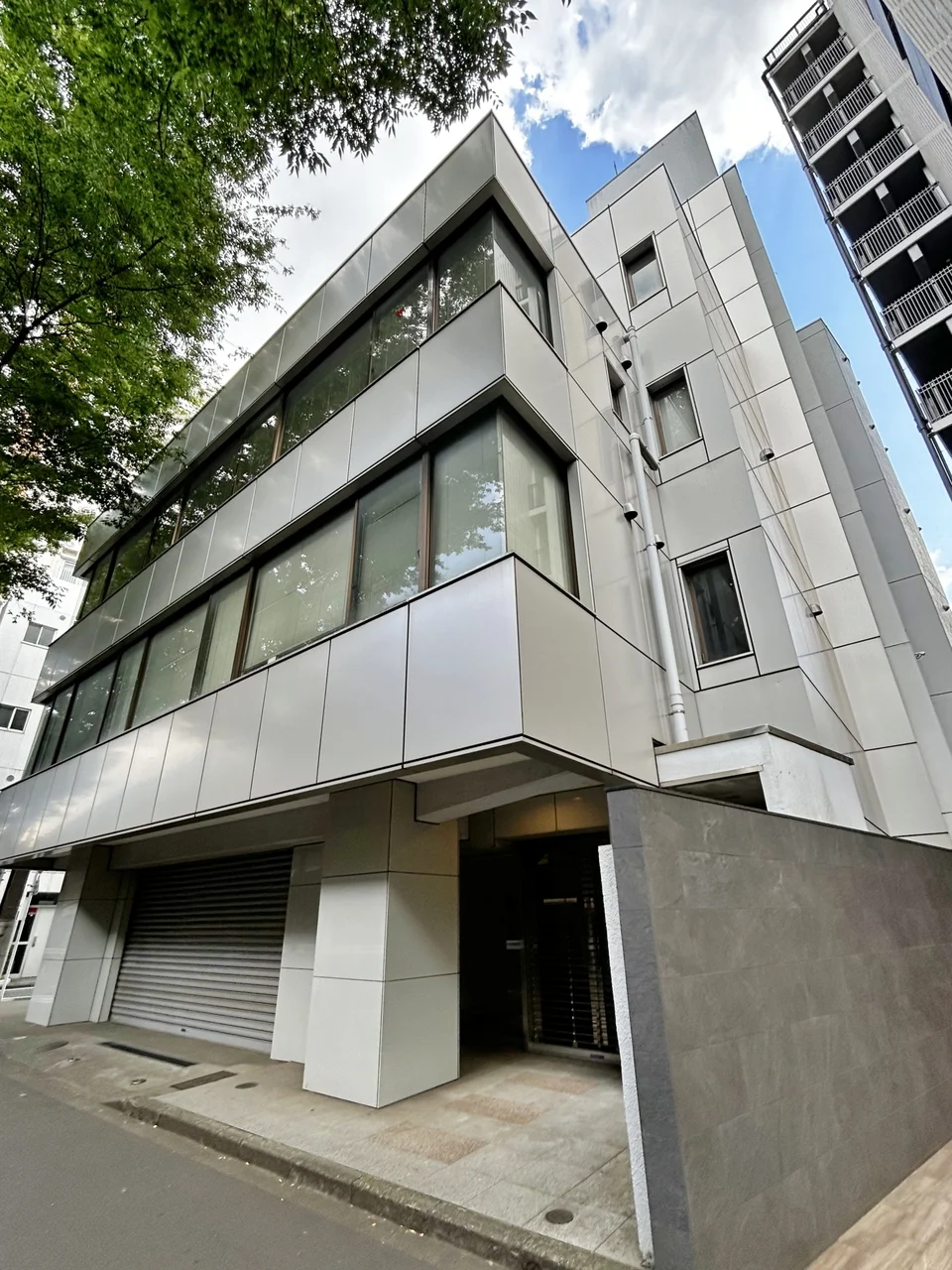 あいおい損保明大前ビル 4 外観 2