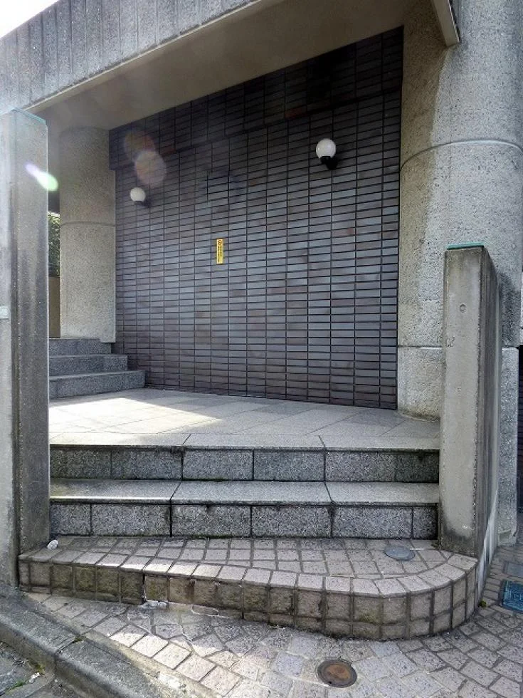 Power House DAIZAWA(パワーハウス代沢)(Power House 代沢) 1 エントランス 3