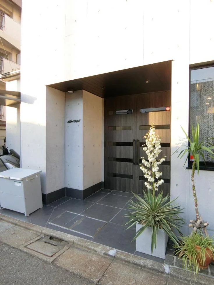 Urban Shelterビル 1 エントランス 5