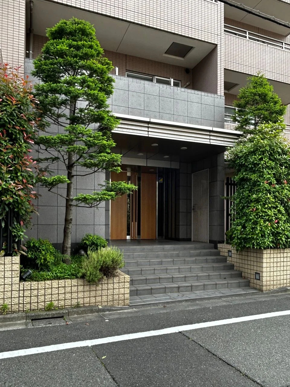 フォレシティ桜新町 1 エントランス 3