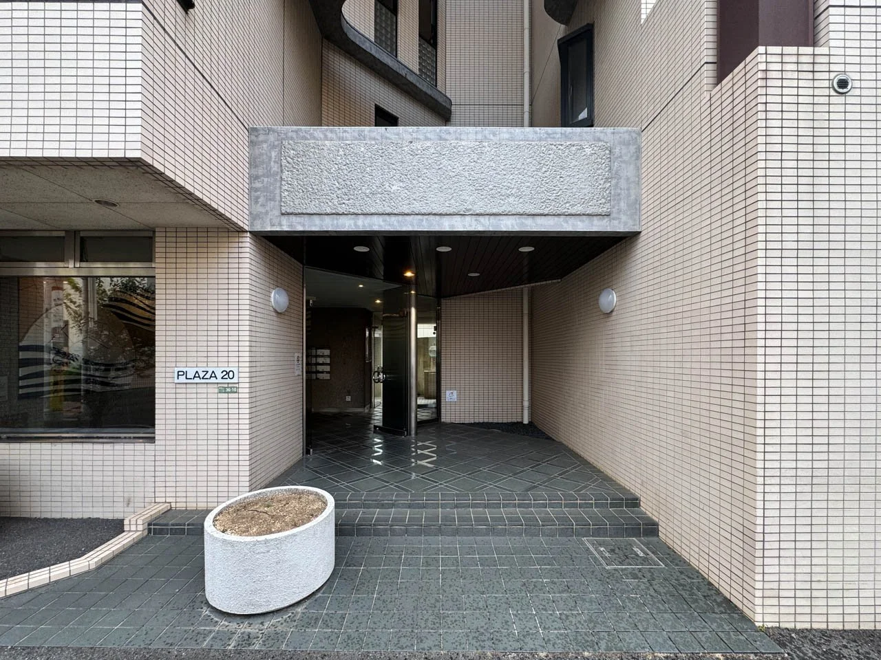 PLAZA20ビル 1階2階セット エントランス 3