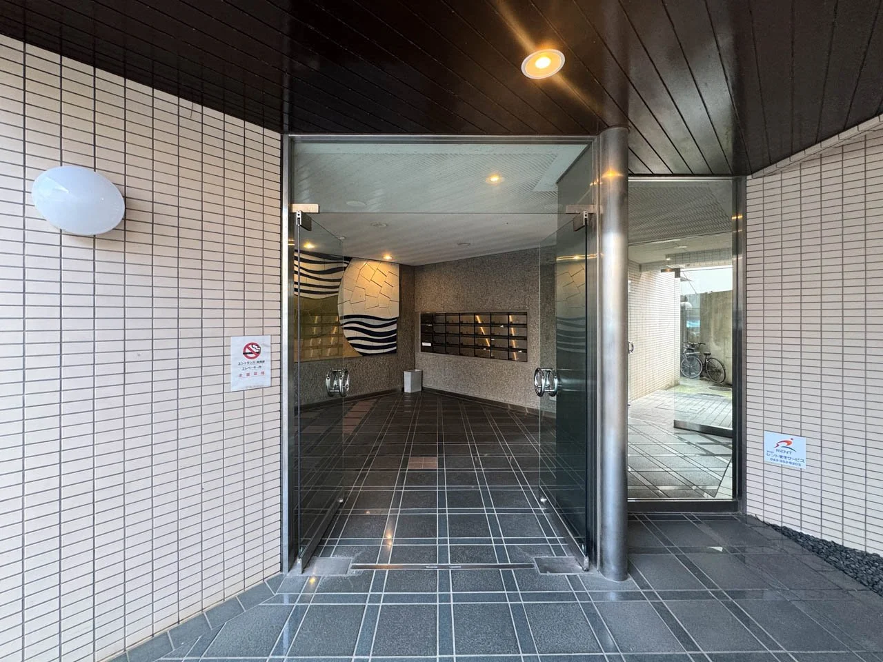 PLAZA20ビル 1階2階セット エントランス 4