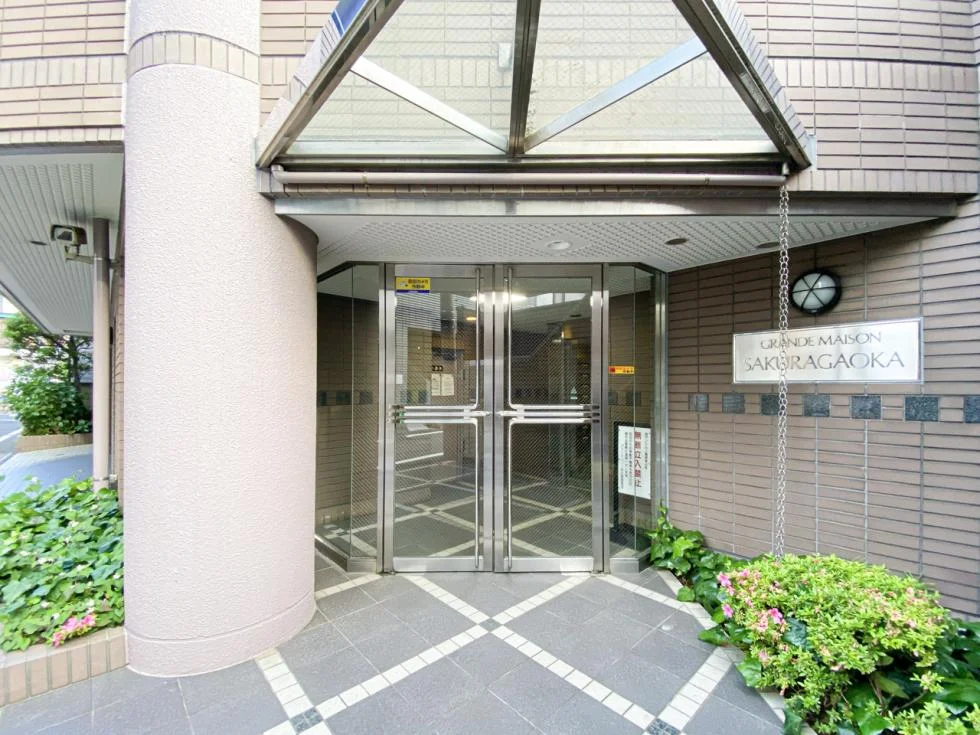 グランドメゾン桜丘 1 エントランス 6