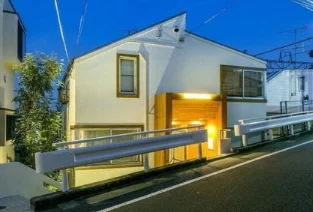 ⾃由が丘APART（ジユウガオカアパートメント）