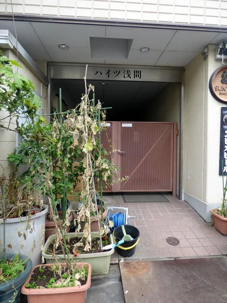 ハイツ浅間 3 エントランス 3