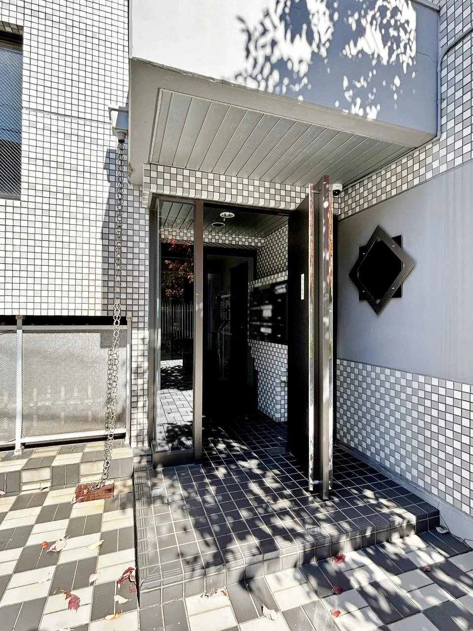 ブロックスコート 2 エントランス 4