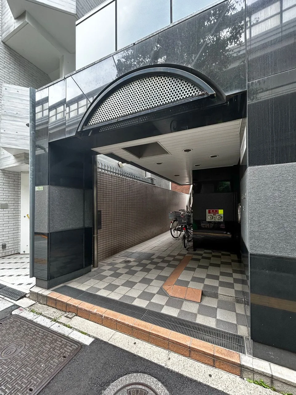 橋和屋ビル 5 エントランス 4