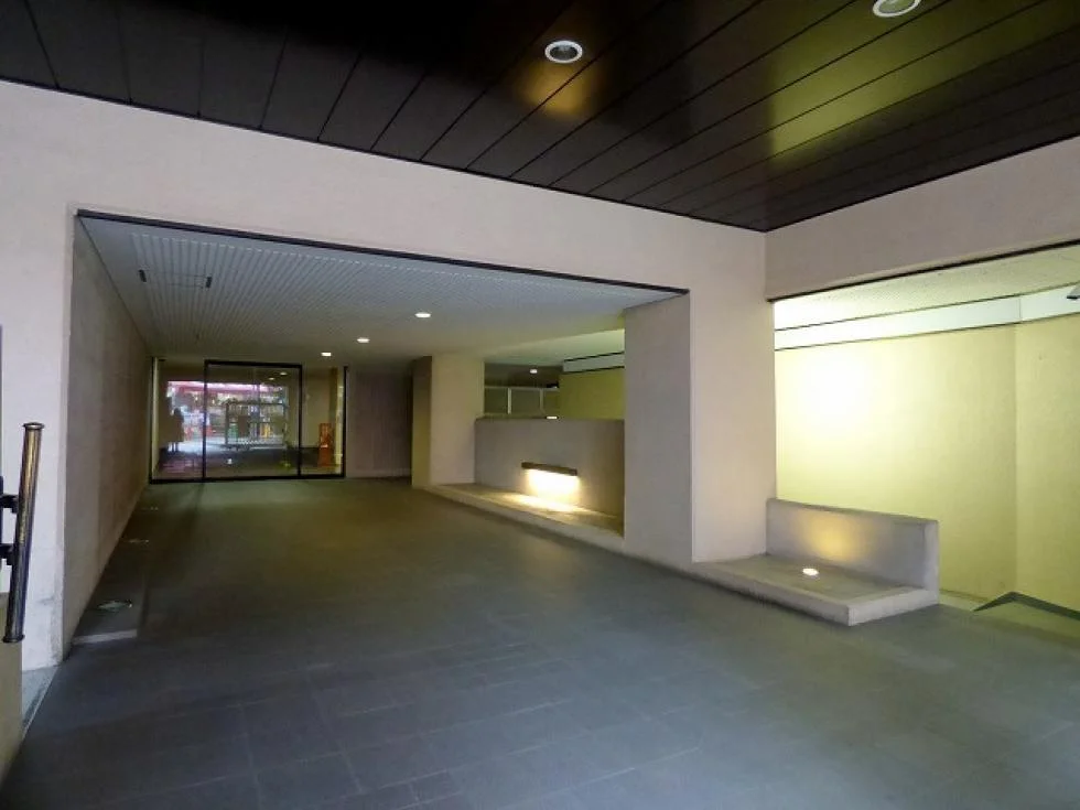 下北沢ハイタウンA棟(マルシェ下北沢) 2 エントランス 4