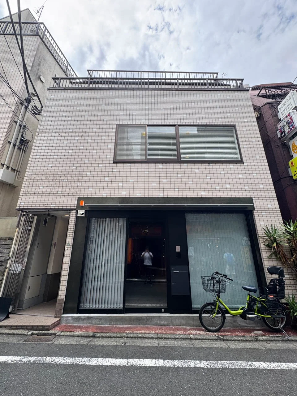 ファミール飯田ビル 2 外観 1