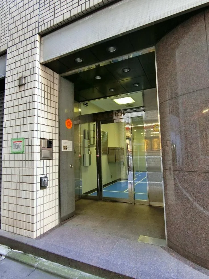 渋谷日永ビル 1 エントランス 4