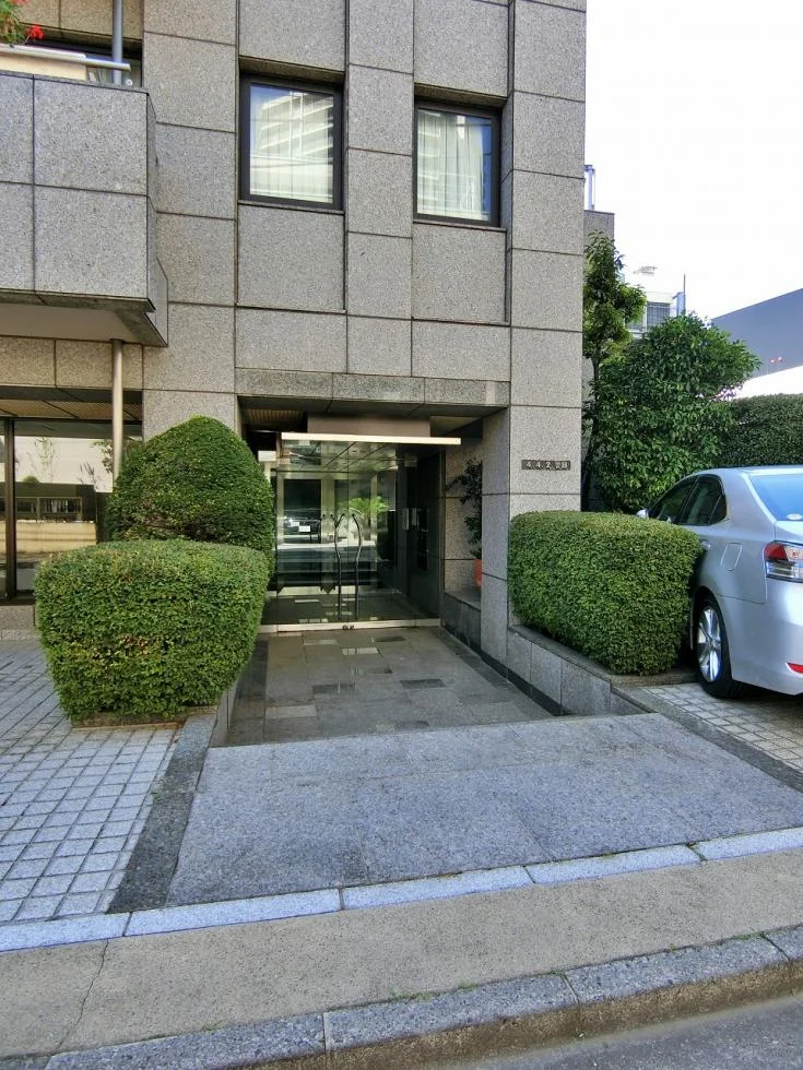4.4.2番館 2 エントランス 3