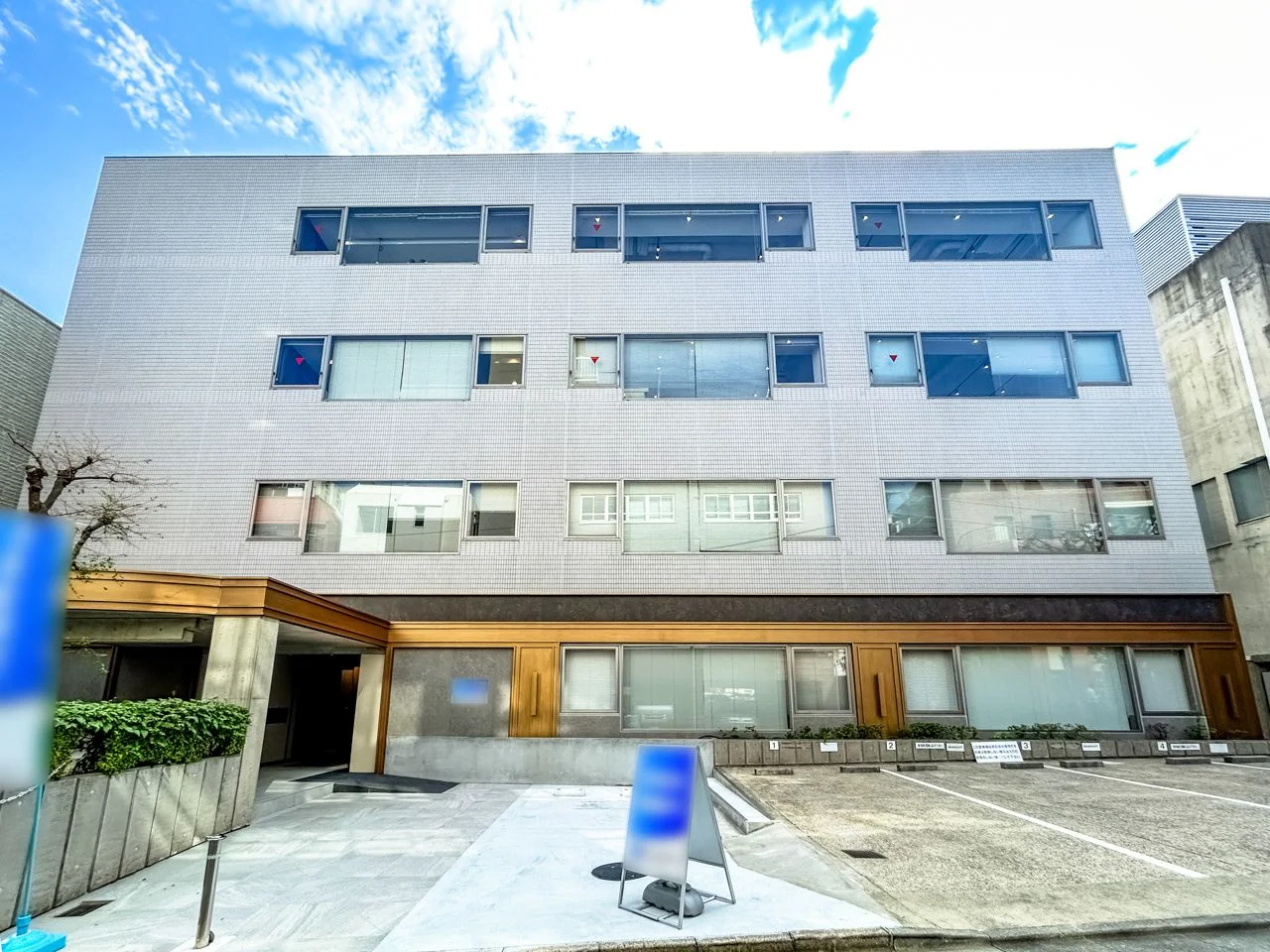 TERRACE SITE 神宮外苑 3 オフィスビル外観 2