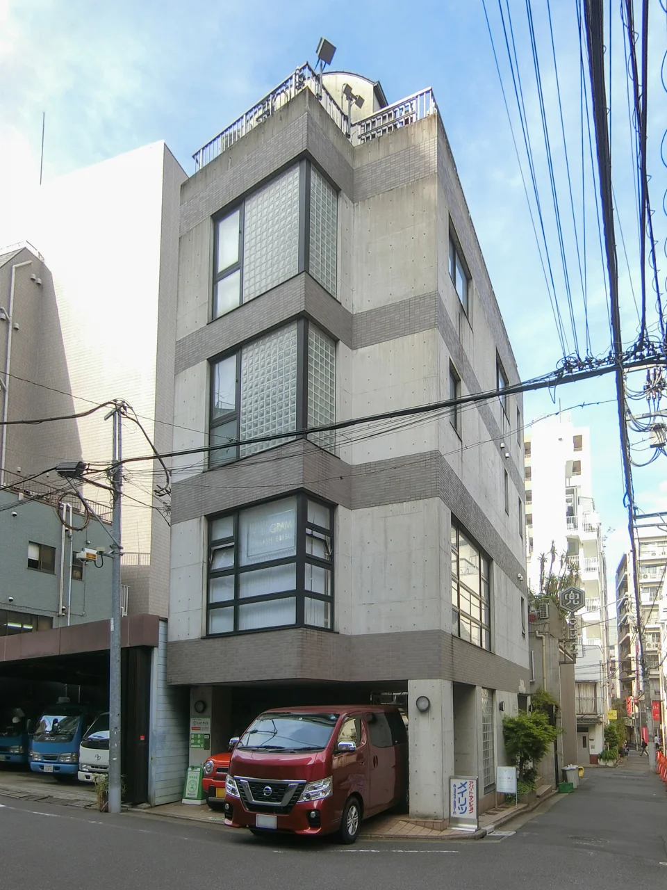 池田ビル B1 外観 1