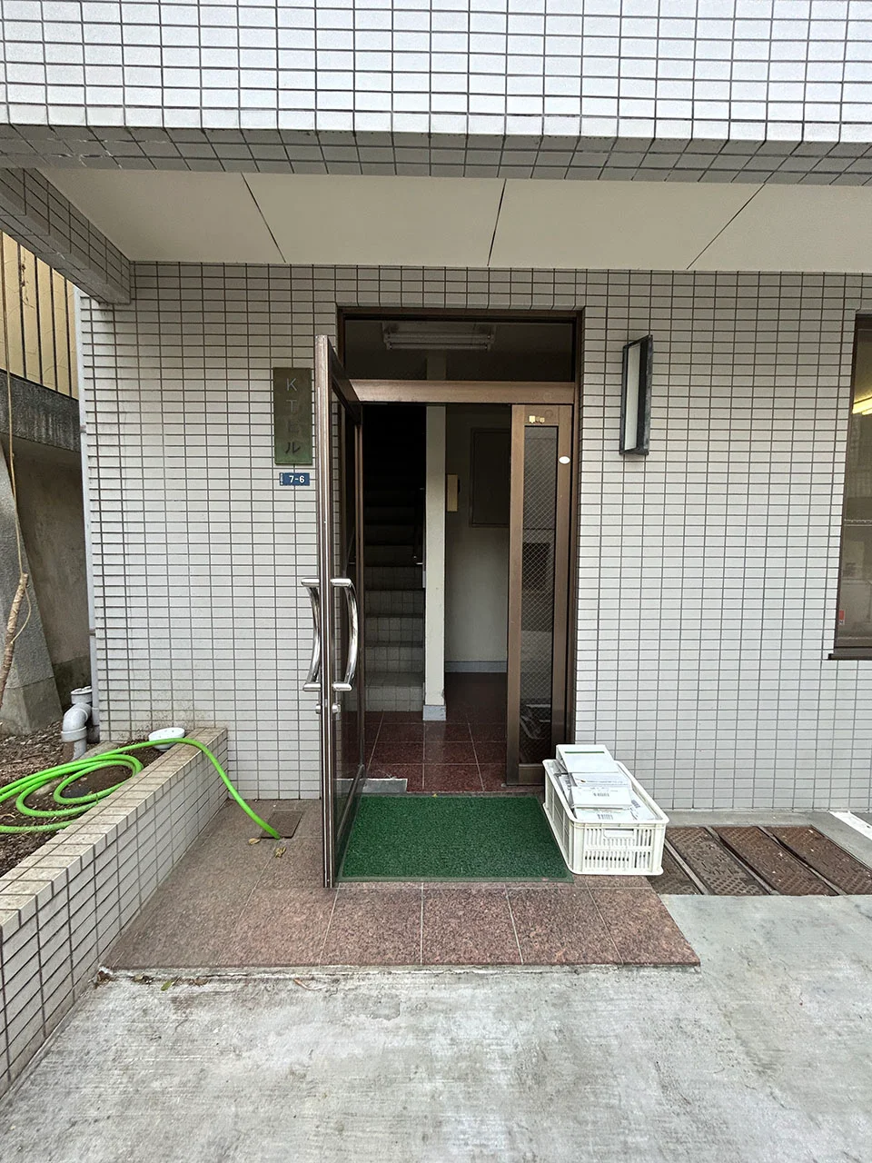 KTビル 3 エントランス 3