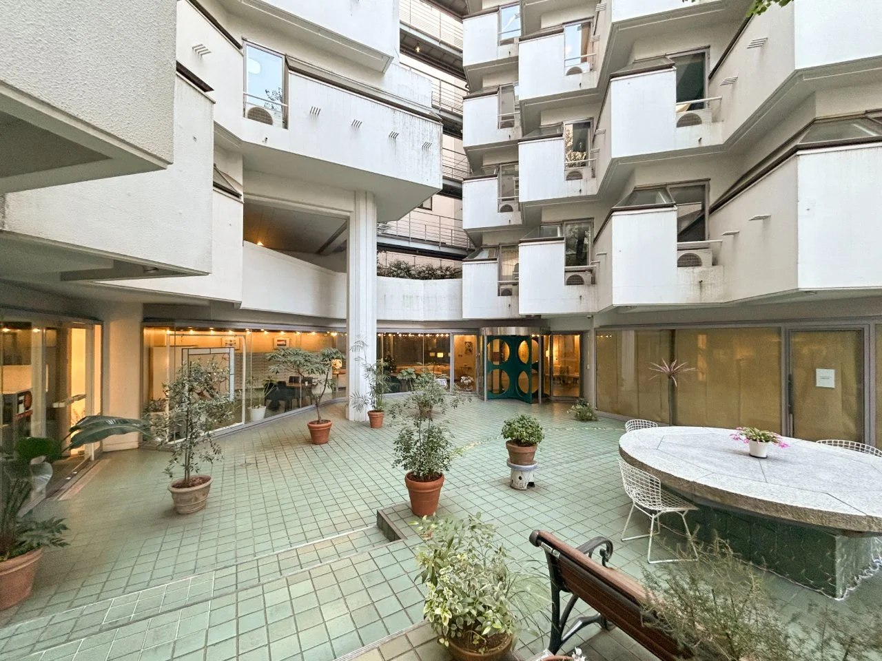 VILLA MODERNA(ビラ・モデルナ) 5 ビルエントランス 6