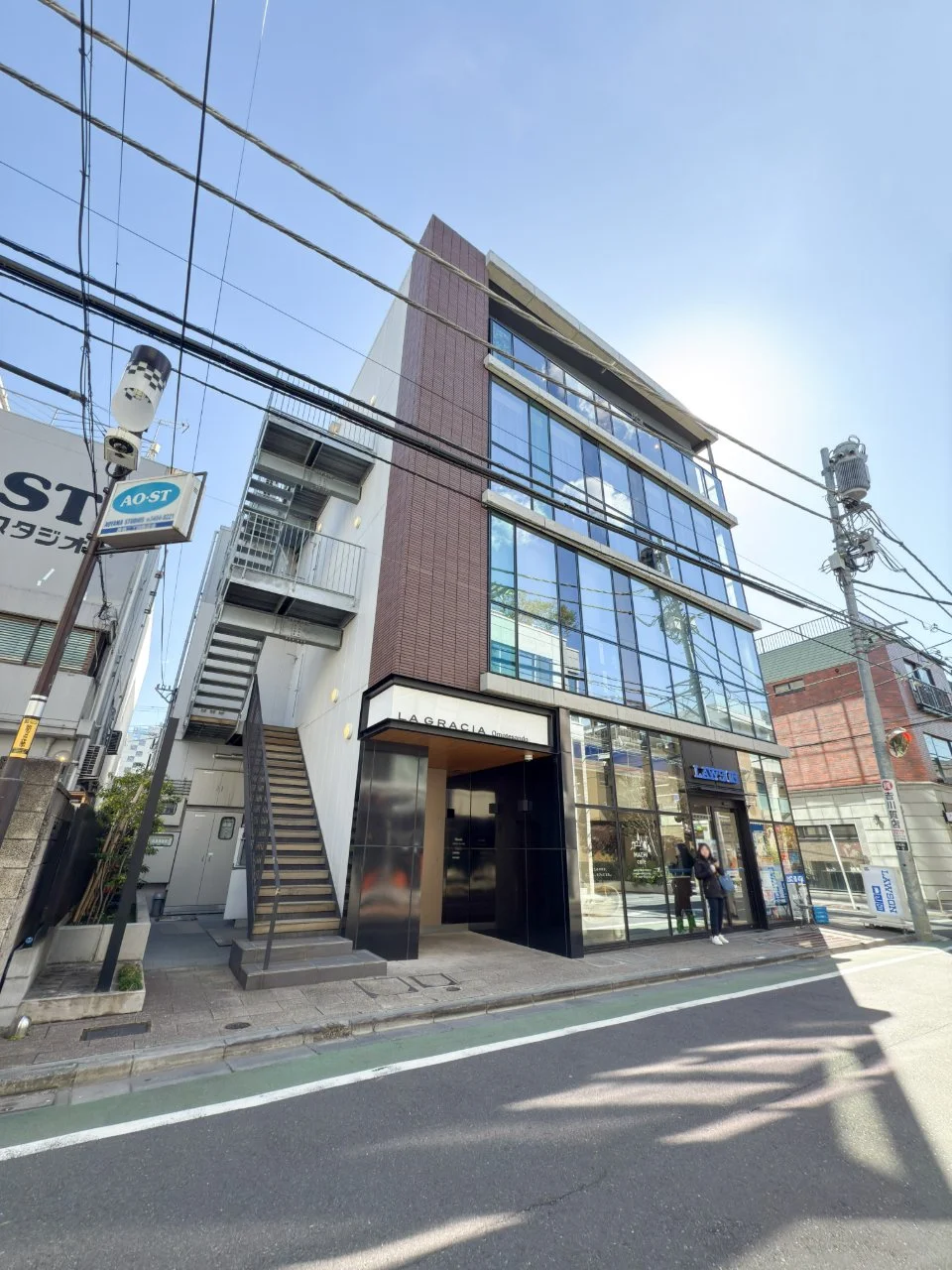 LA GRACIA 表参道(ラ グラシア表参道)(ラグラシア表参道) B1 オフィスビル外観 2
