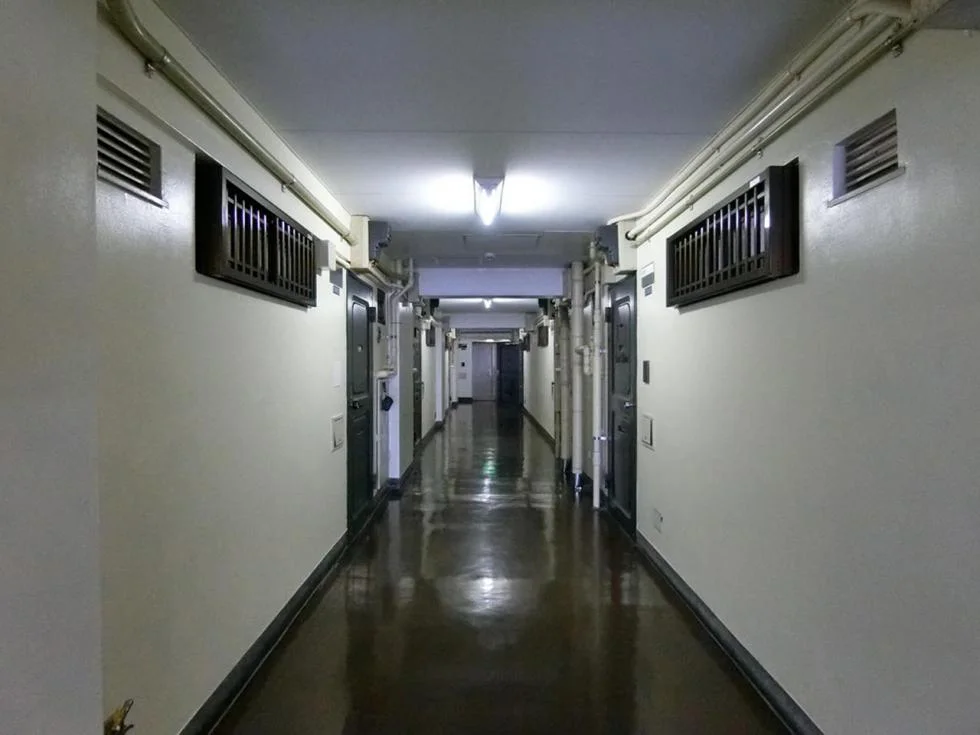 岡崎ビル 10 執務室 5