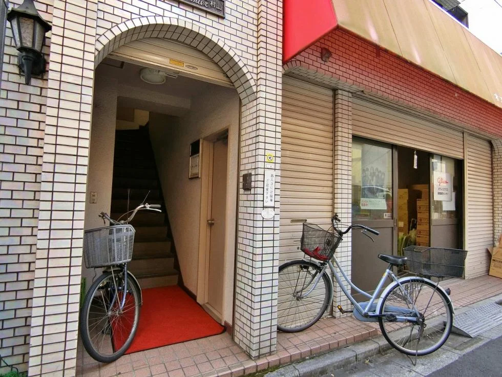 ポアソニエ村山ビル 2 エントランス 3