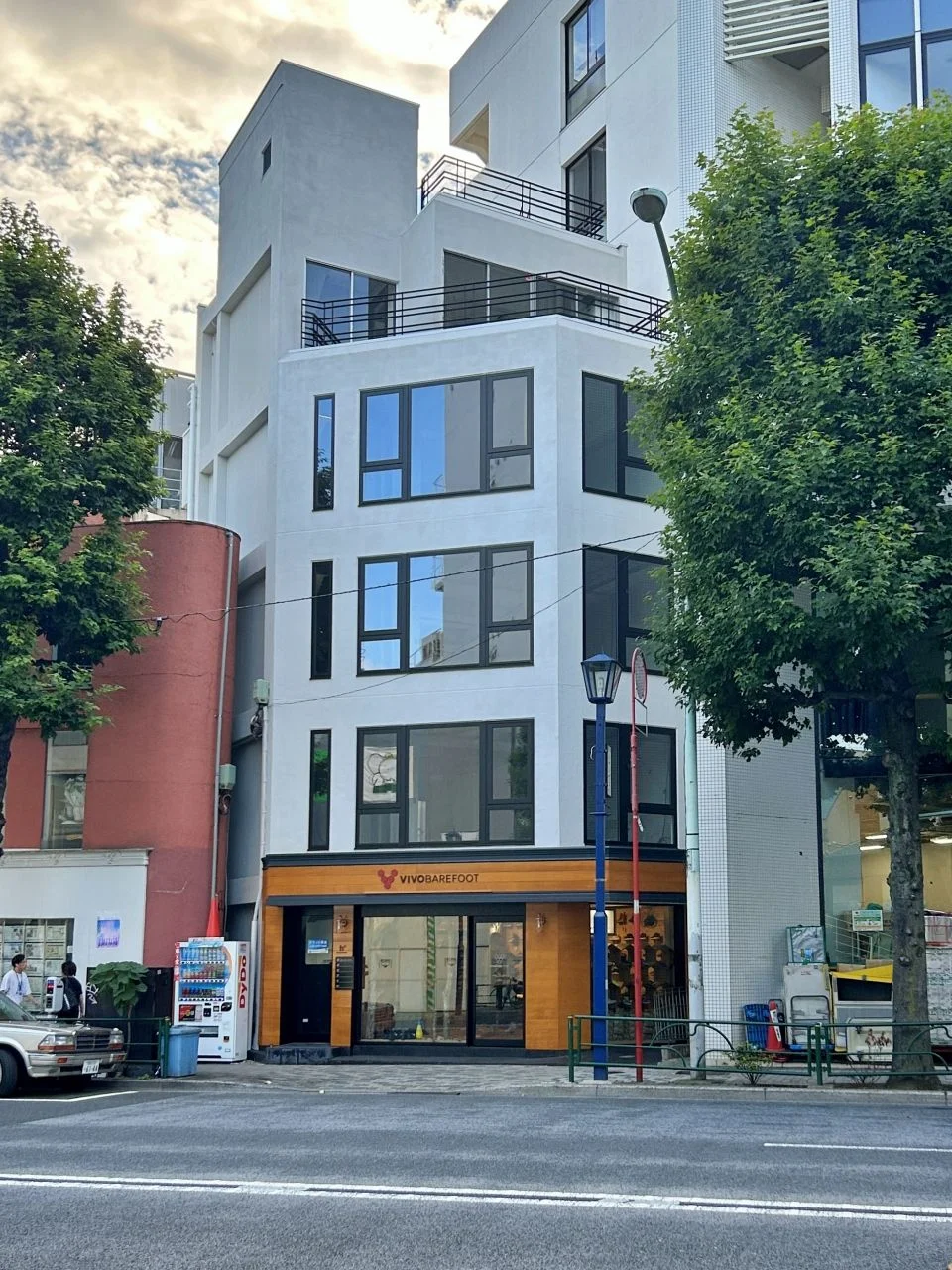 h+神宮前 5 オフィスビル外観 1