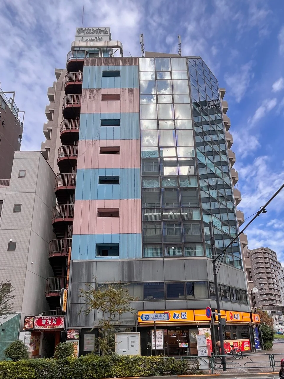 新宿ダイカンプラザビジネスタワービル 4 オフィスビル外観 1