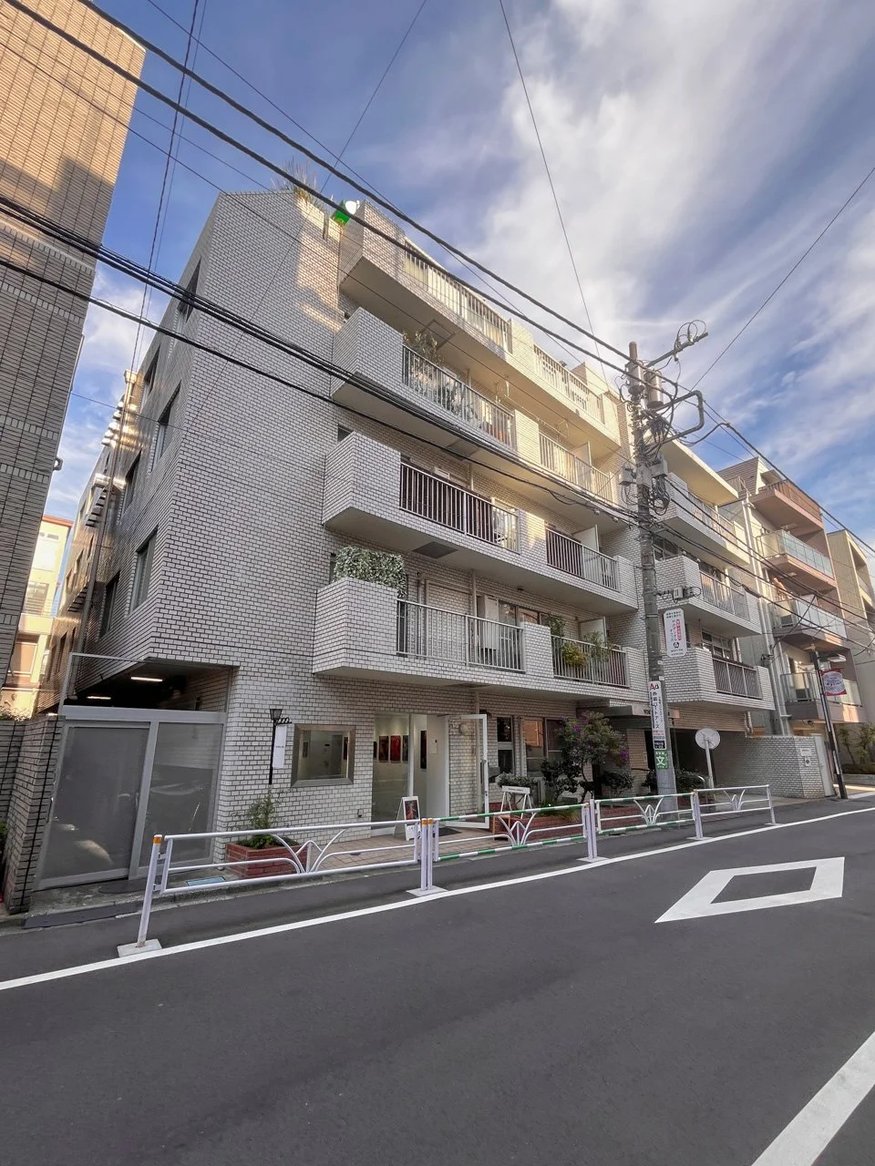 サンビューハイツ北参道 2 外観 1