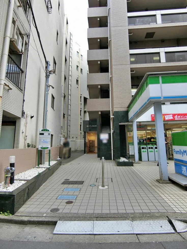 カルチェ恵比寿 4 エントランス 3