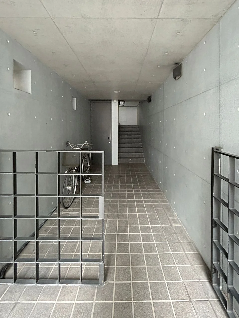 カクセンプレイスビル 4 エントランス 4