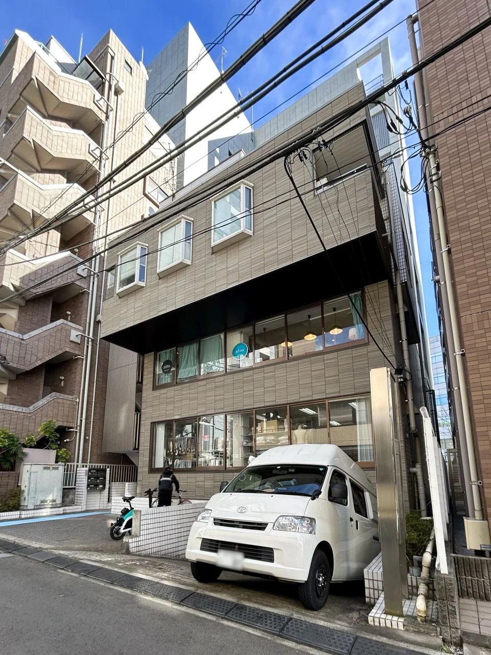 LOビル 1 外観 1