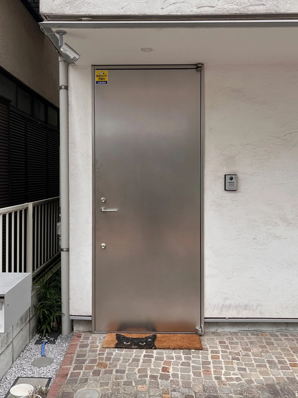 TG House 1 エントランス 3