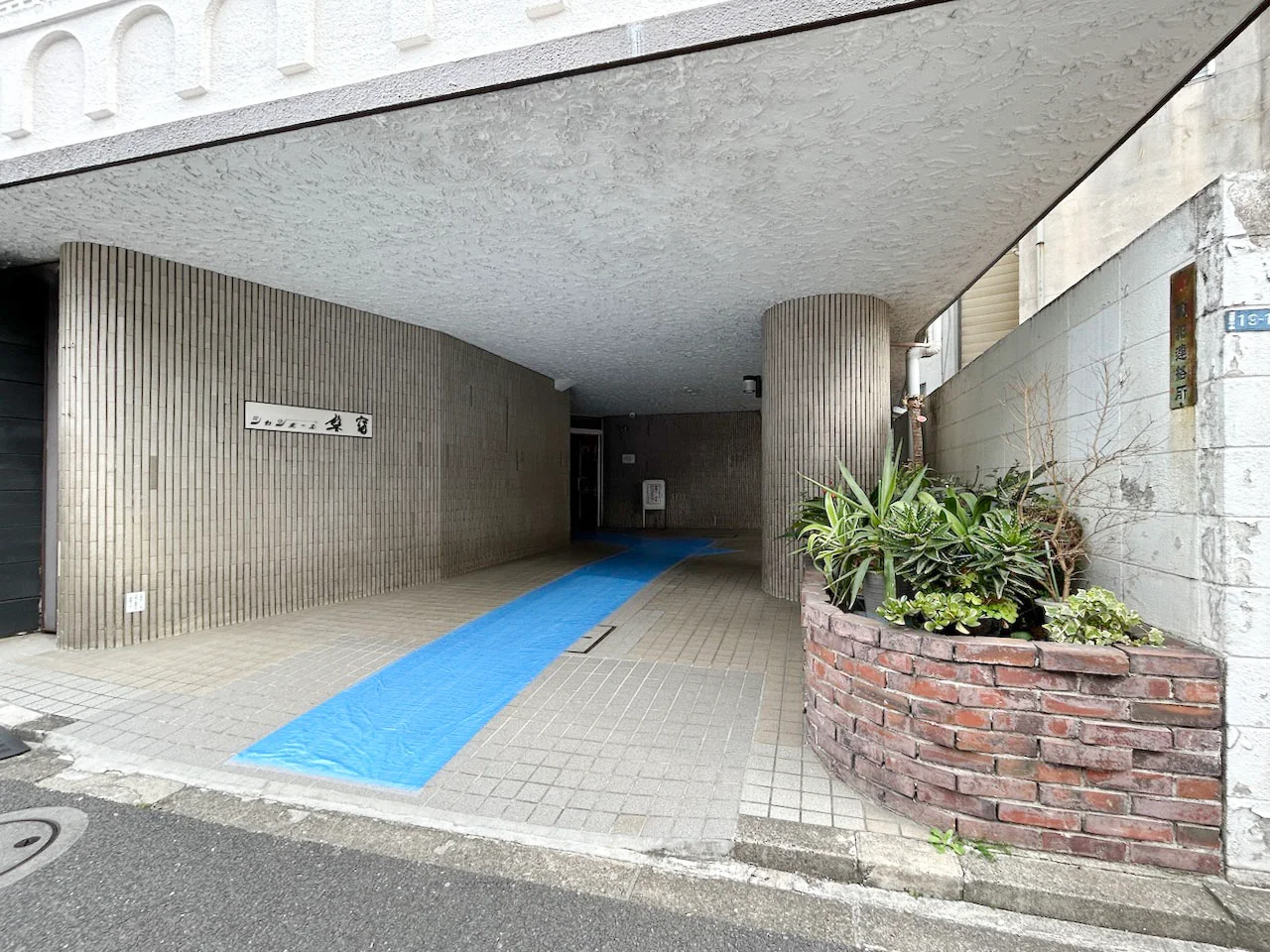 シャンボール原宿 2 エントランス 3