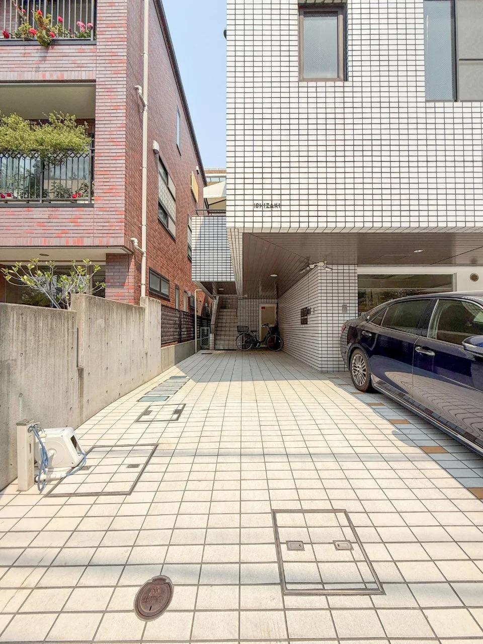 石崎ビル 2 エントランス 3
