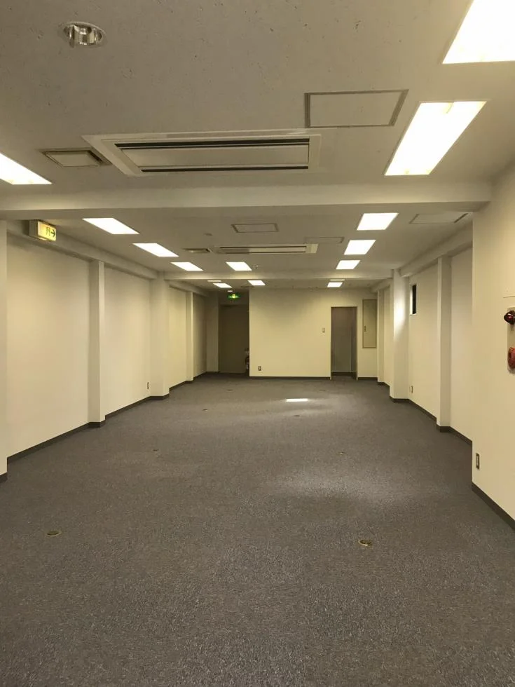 郁文堂青山通りビル 7 執務室 5