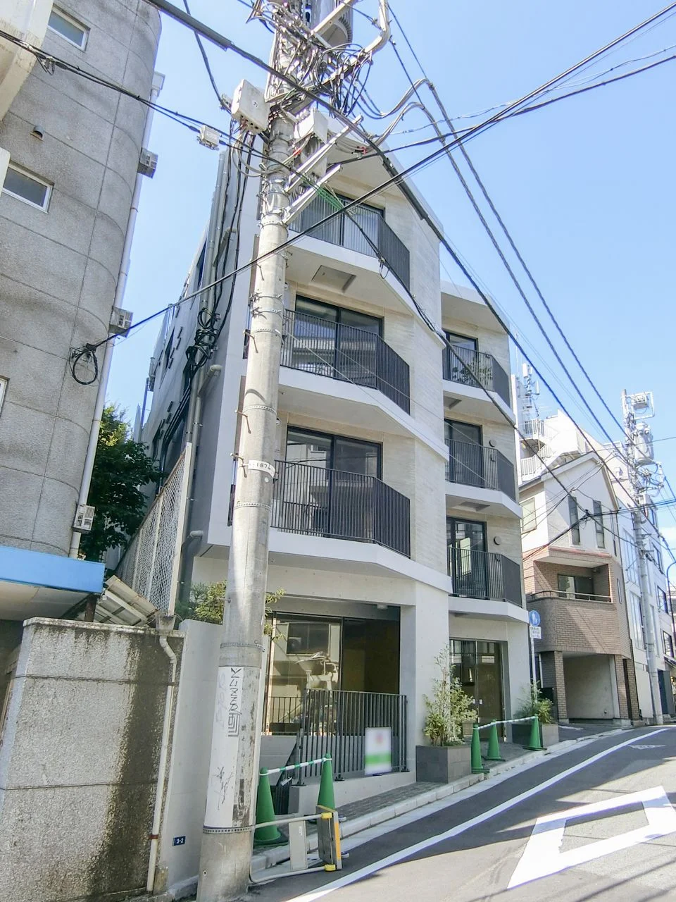 ASTILE原宿 B1 外観 1