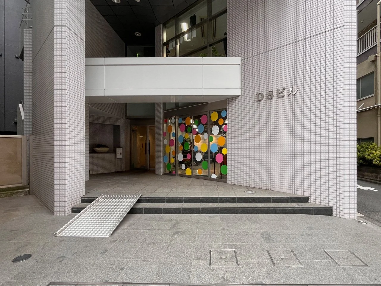 DSビル 7 ビルエントランス 4
