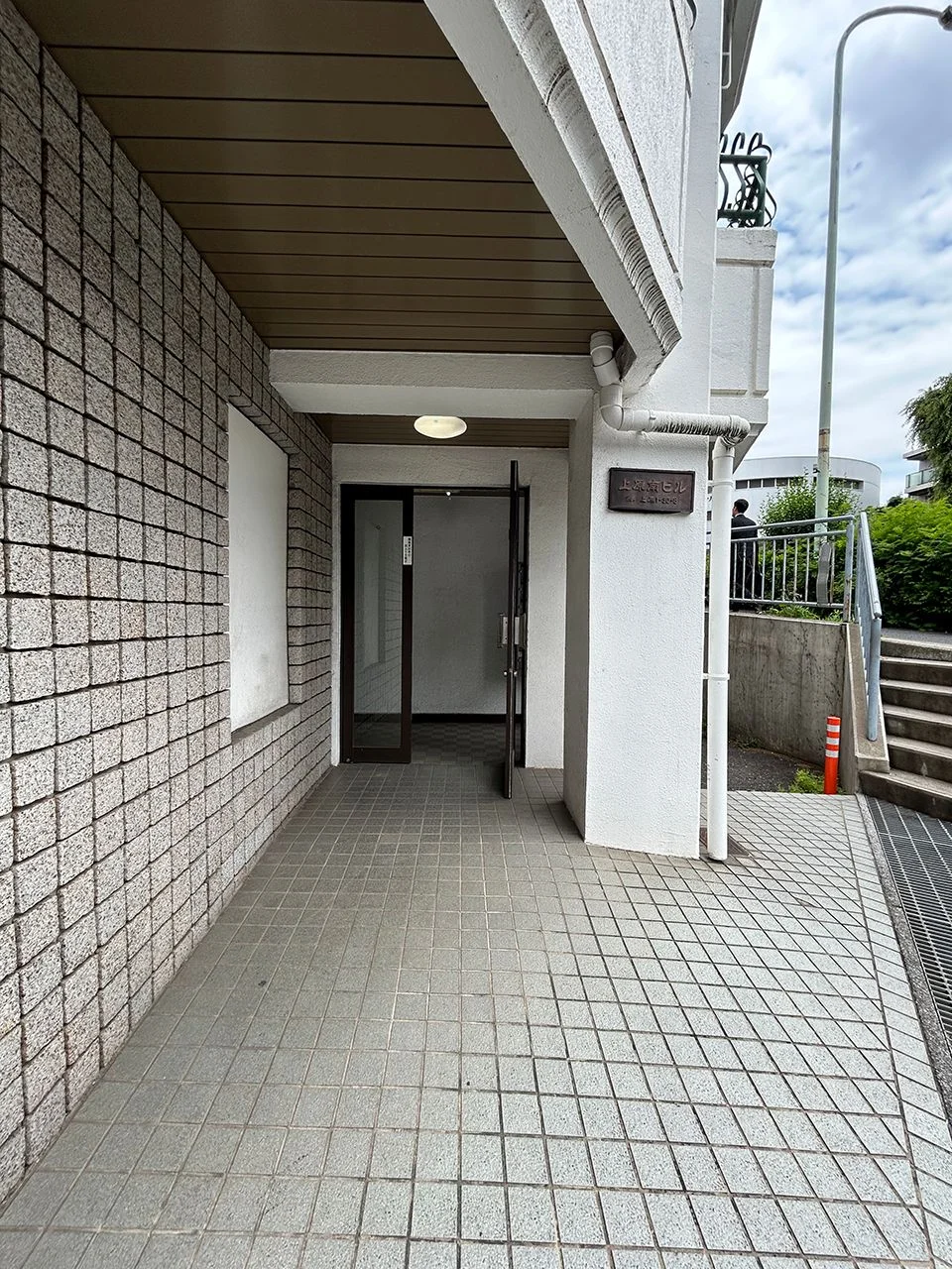上原南ビル 2 エントランス 3