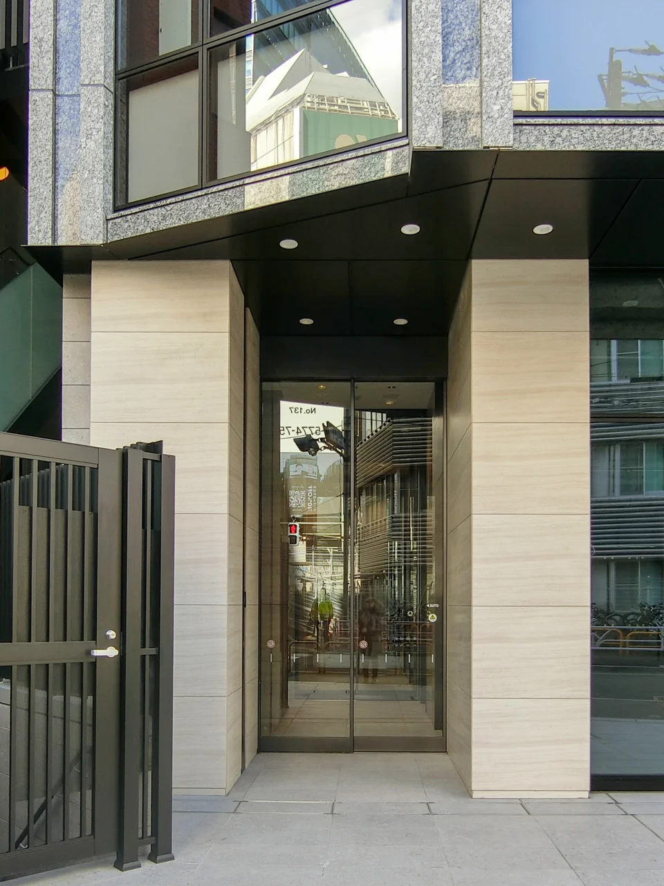 SANWA SHIBUYA Bldg.(山和渋谷ビル)ビル 9 エントランス 3