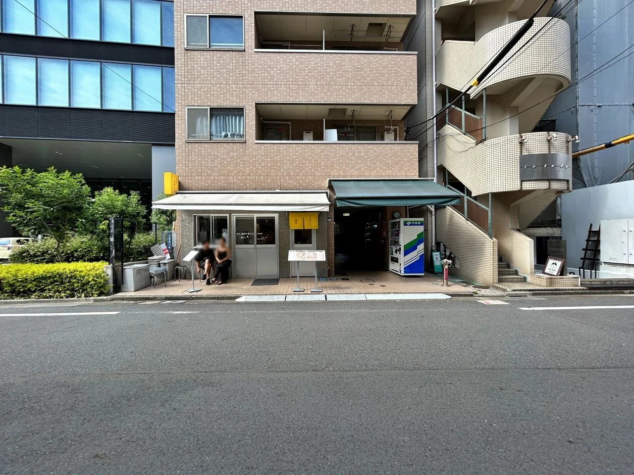 ライツ恵比寿ビル 2 エントランス 3